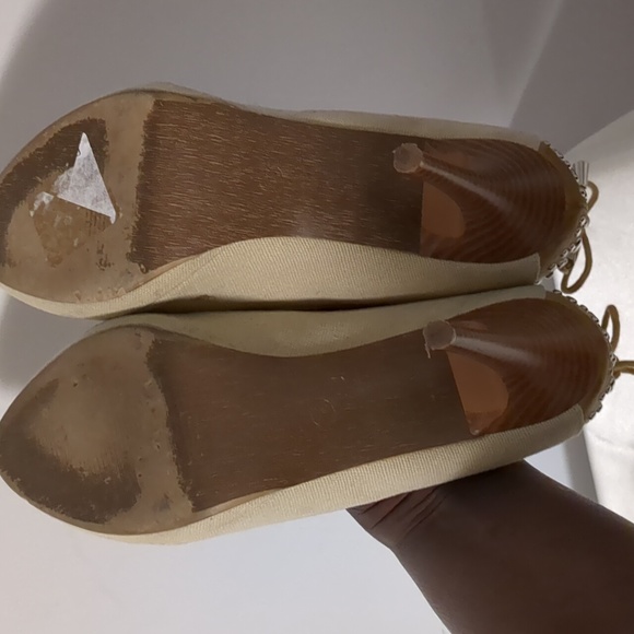 Elegant Cream Peep-Toe Heels - Picture 8 of 9